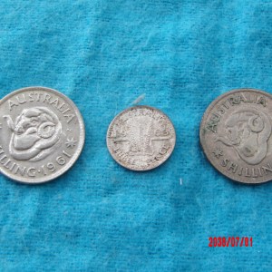 AUSTRALIA, Small group of silver coins. * - Image 2
