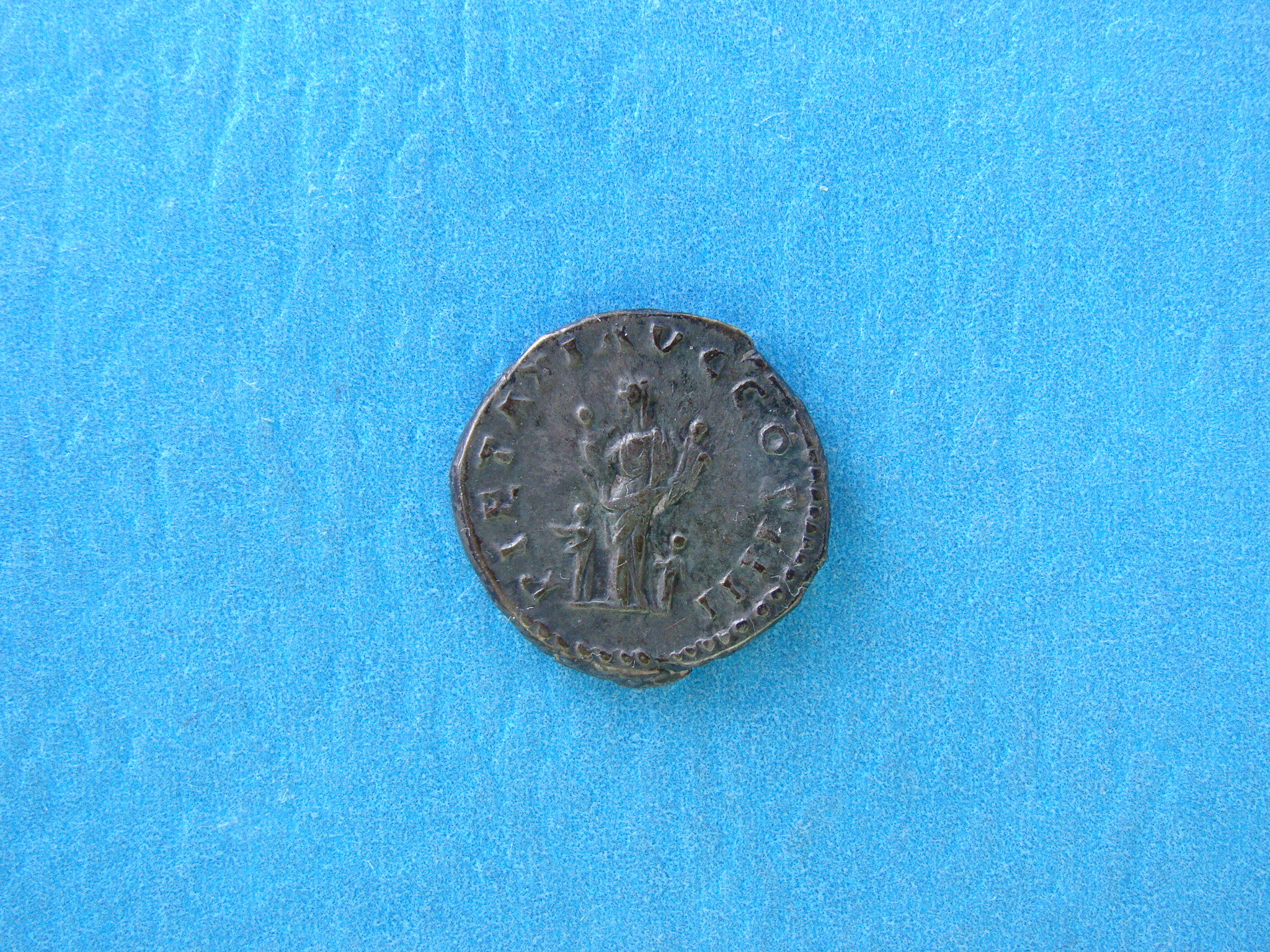 ROME, ANTONINVS PIVS, Denarius, 161 - Image 2
