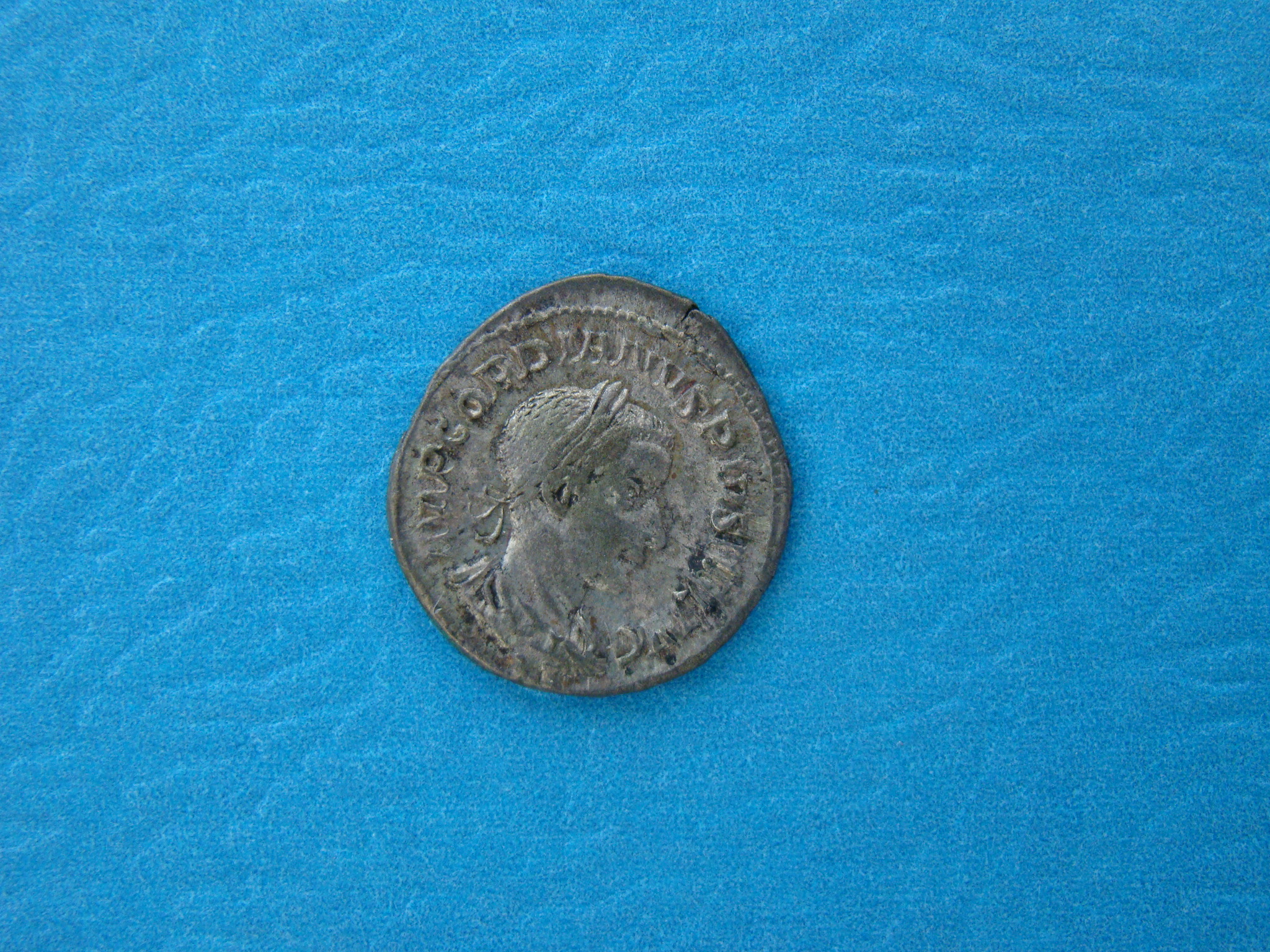 ROME, GORDIAN III, Denarius, 240-44 - Image 1