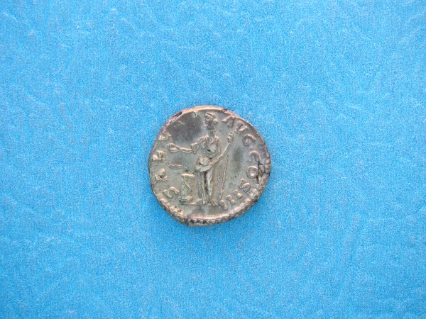 ROME, ANTONINVS PIVS, Denarius, 160