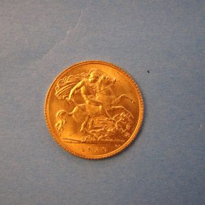 George V, 1914, 1/2 Sovereign - Image 2