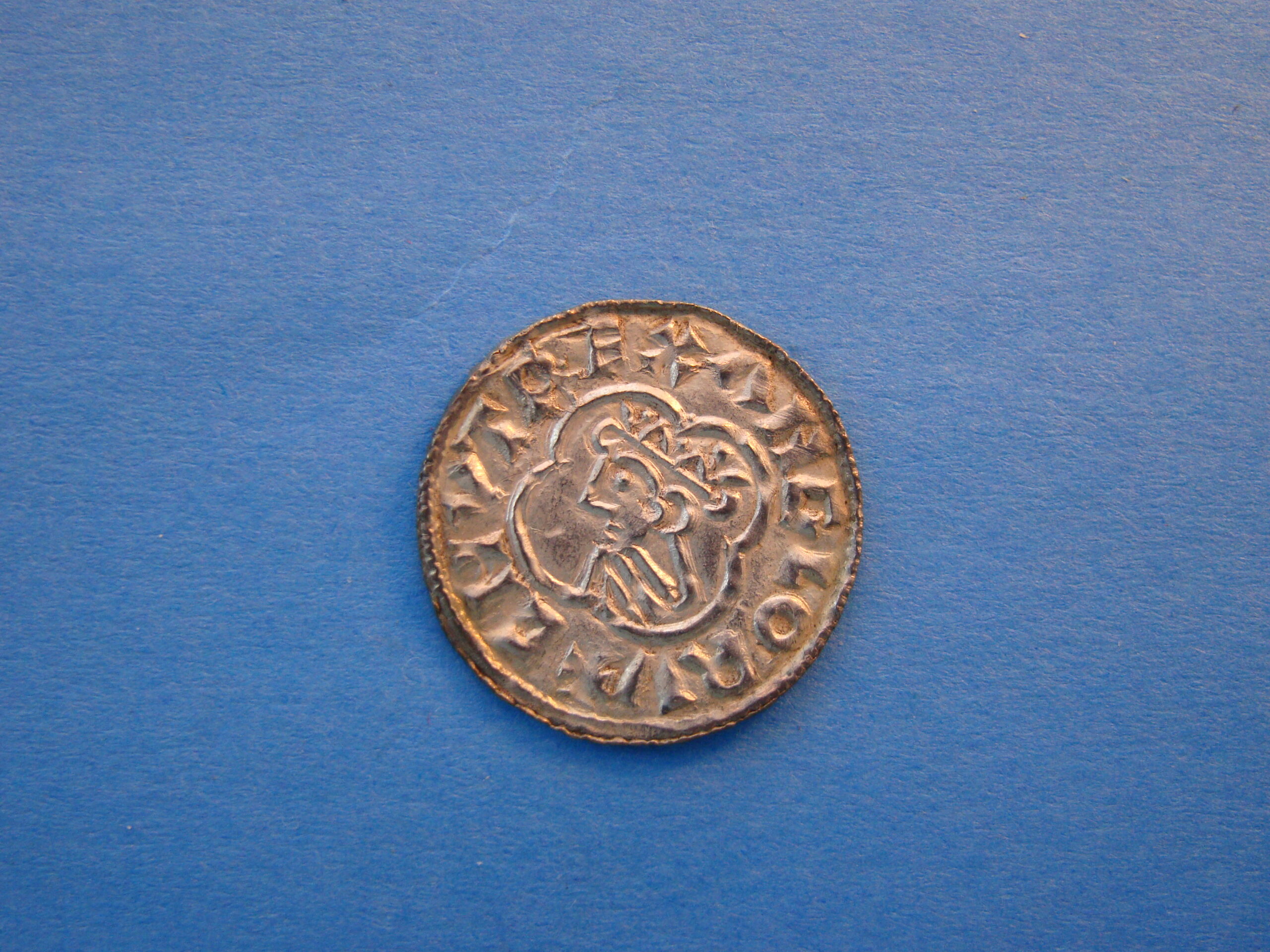 Cnut, 1016-20,1d,  MINT STATE - Image 1