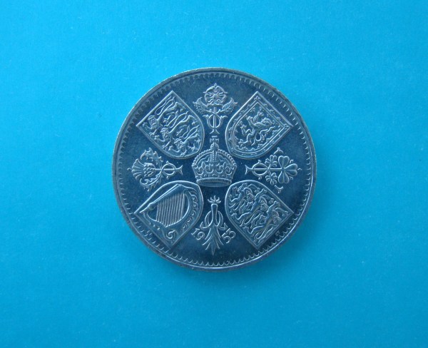 Elizabeth II, 1953, Crown