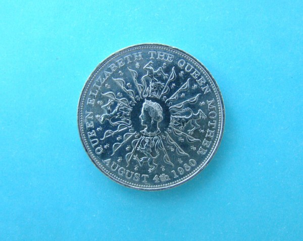 Elizabeth II, 1980, Crown
