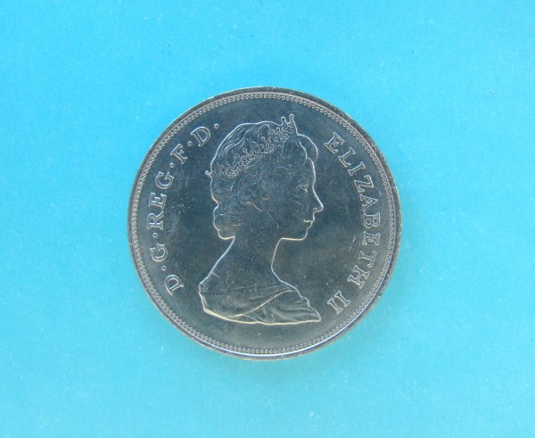Elizabeth II, 1981, Crown