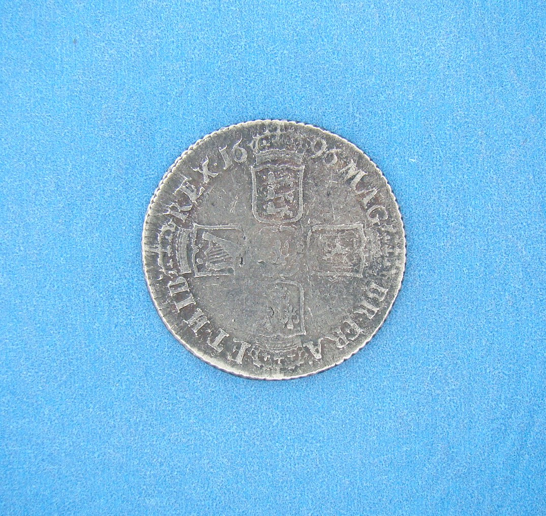 William III, 1697C, Shilling - Image 2