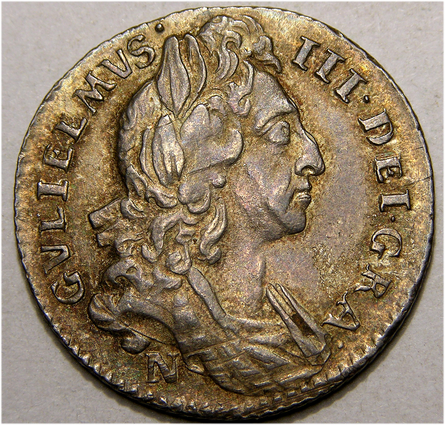 William III, 1696N, Sixpence, A VERY RARE IST BUST ISSUE FROM THE NORWICH MINT - Image 1
