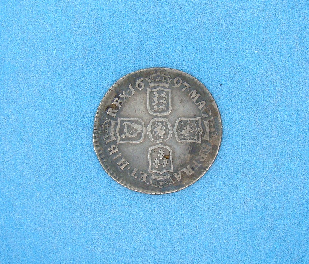 William III, 1697, Sixpence RARE 2ND BUST ISSUE - Image 2