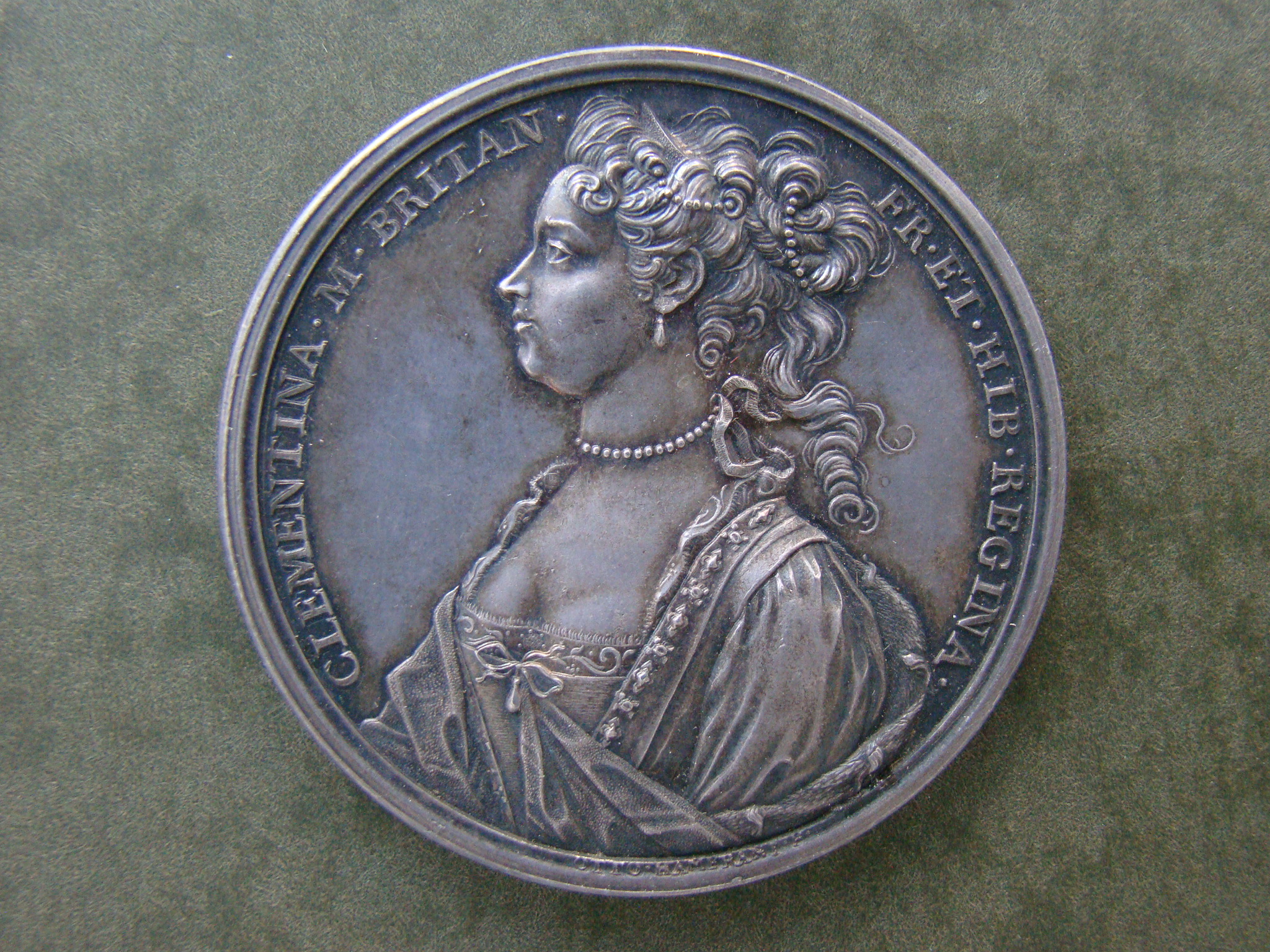 Clementina, 1719, AR48 - Image 1