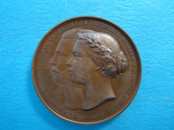 Victoria, 1858, AE63