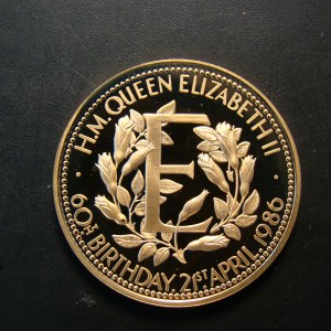 Elizabeth II, 1986, AU39, 60th Birthday in Gold - Image 1