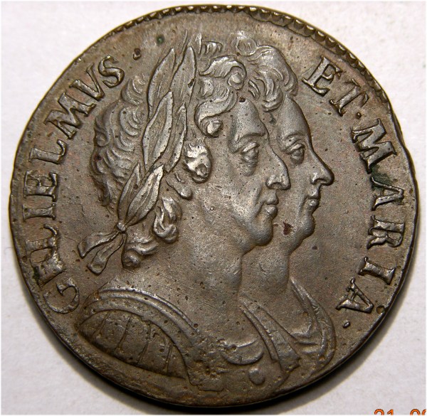 William and Mary, 1694, Half Pence, EXTREMELY RARE ERROR UPSIDE DOWN V FOR FIRST A IN BRITANNIA