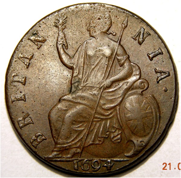 William and Mary, 1694, Half Pence, EXTREMELY RARE ERROR UPSIDE DOWN V FOR FIRST A IN BRITANNIA