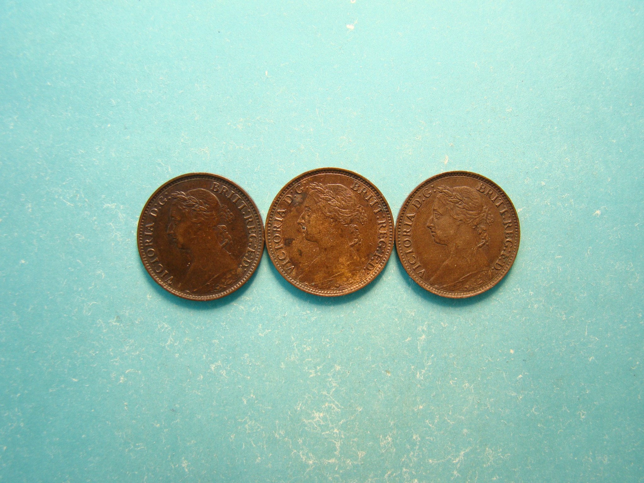 Victoria, 1881H,85,86 Farthing - Image 1