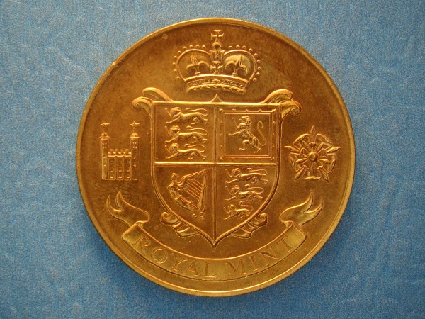 Elizabeth II, 1960, AE39