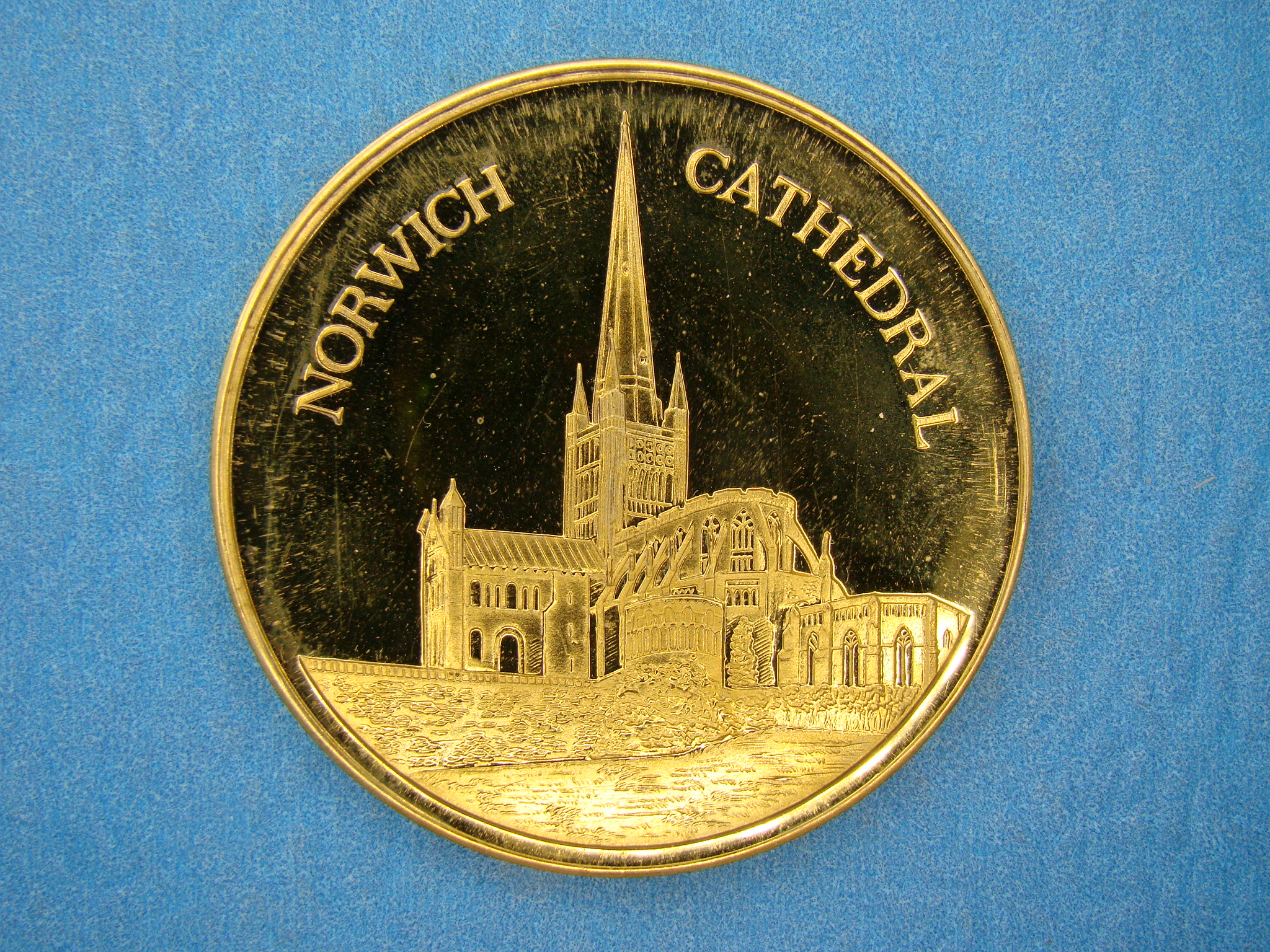 Norwich Cathedral, ND AE39Gilt - Image 1