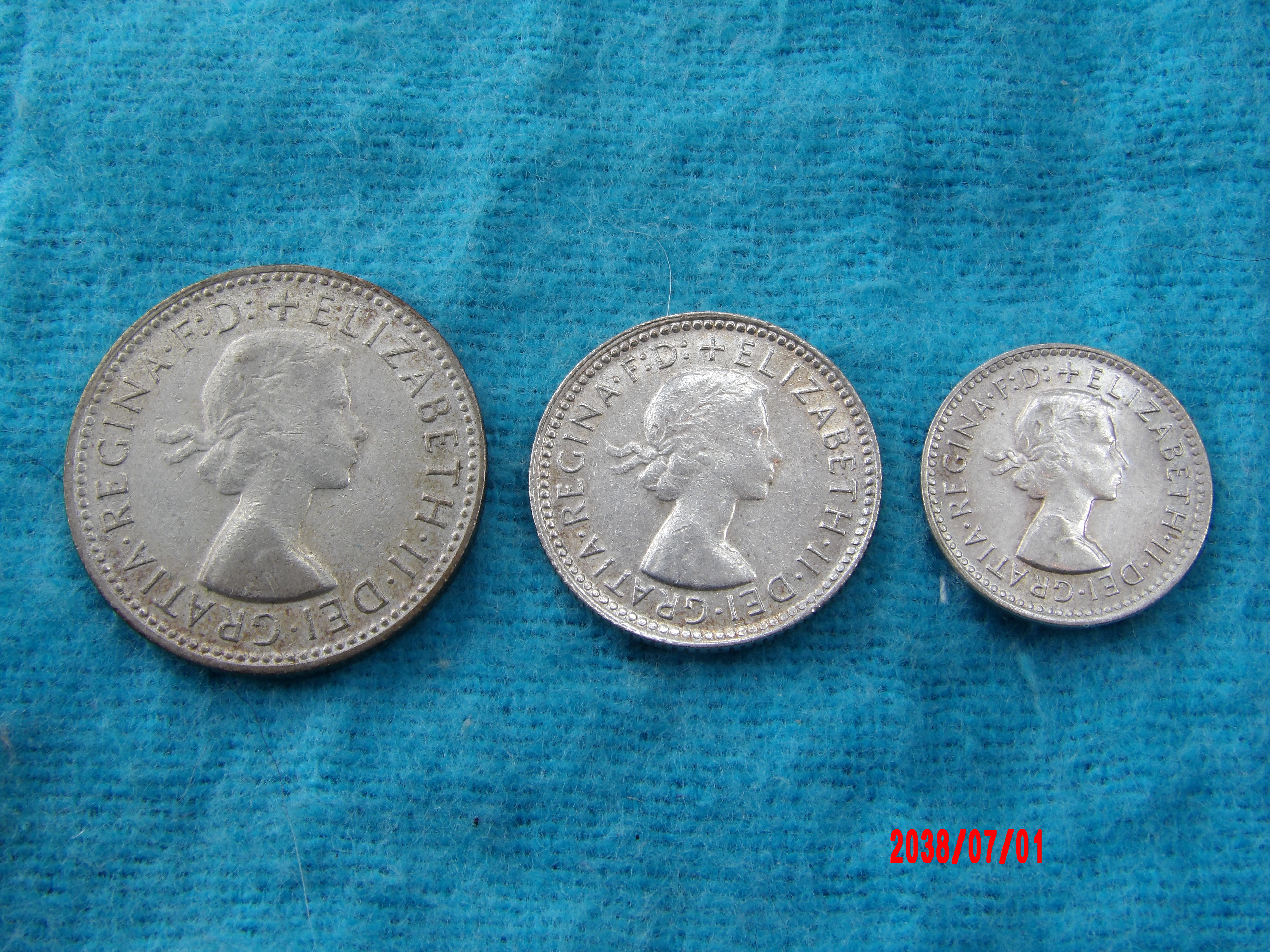 AUSTRALIA, THREE SILVER COINS * - Image 1
