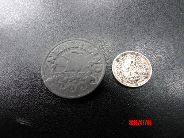 NETHERLANDS 1941,43, 10c,25c